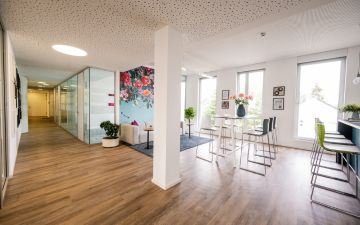 Lounge- und Küchenbereich - Bild 4